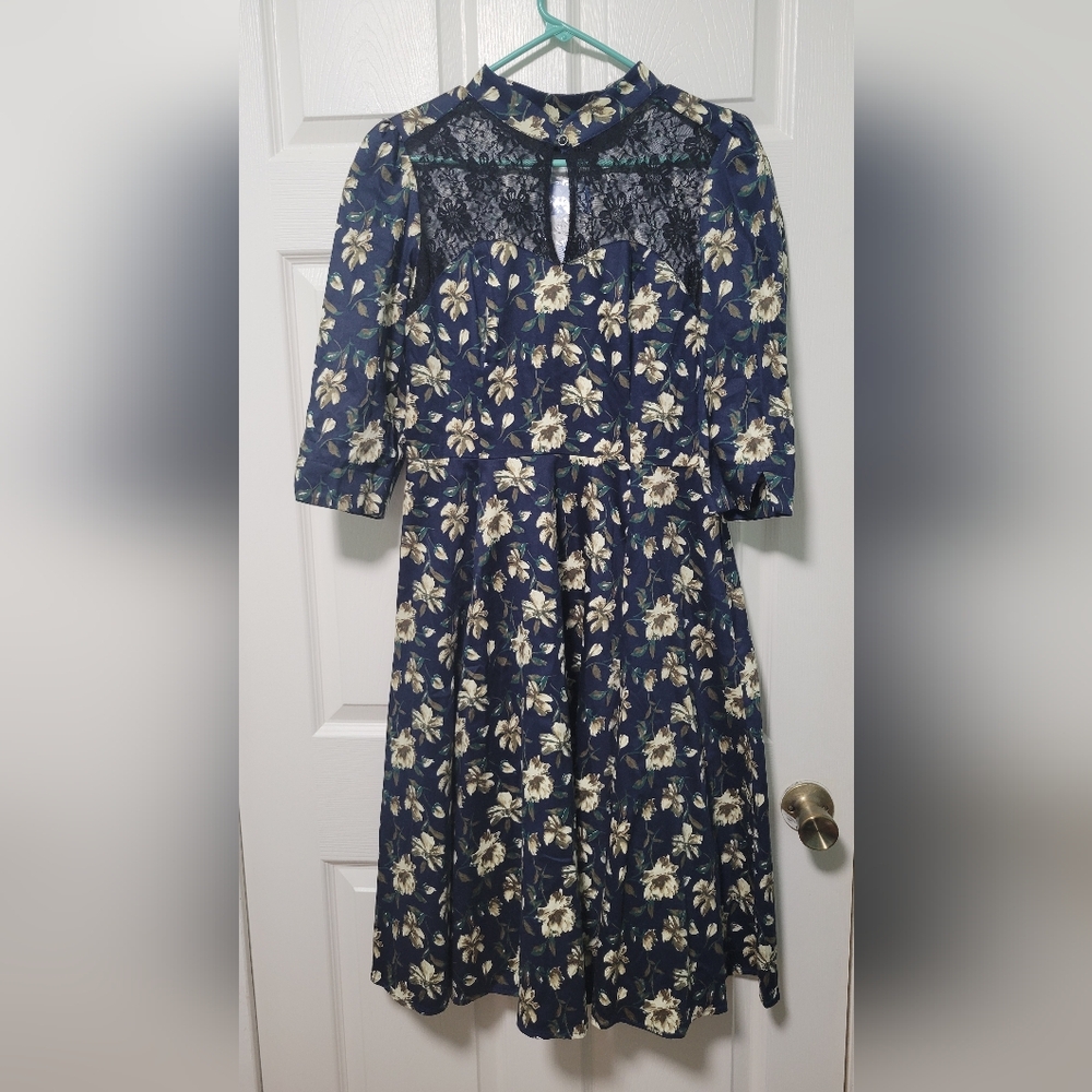 NWT Hearts & Roses Retro Floral Dress